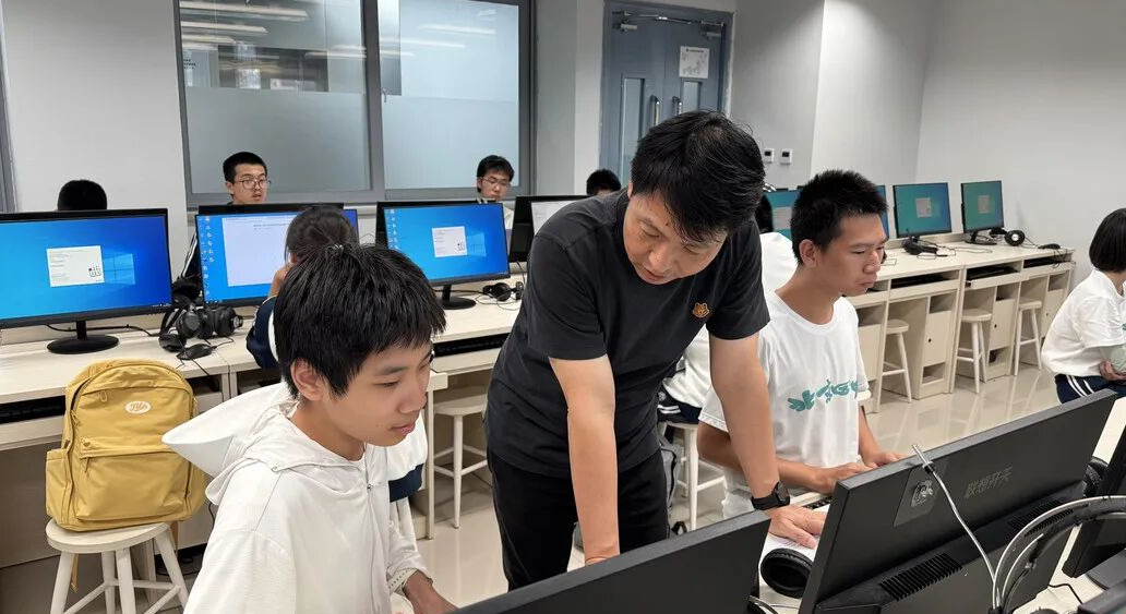 续力科技 × 北京四中 AI 课程第三课：AI 走到哪一步了，人该站在哪里
